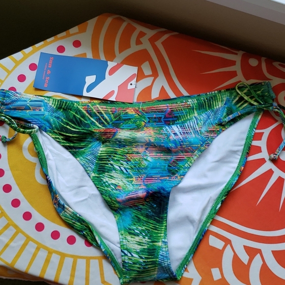 NWT 🌴 Tropical string bikini bottom - Picture 3 of 8